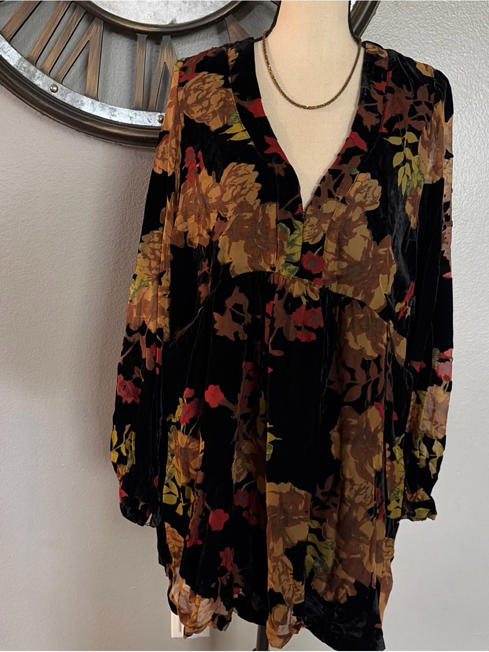 FREE PEOPLE VELVET GOLD BURNOUT Black Floral Velvet Long-Sleeve Tunic Dress - Picture 2 of 13